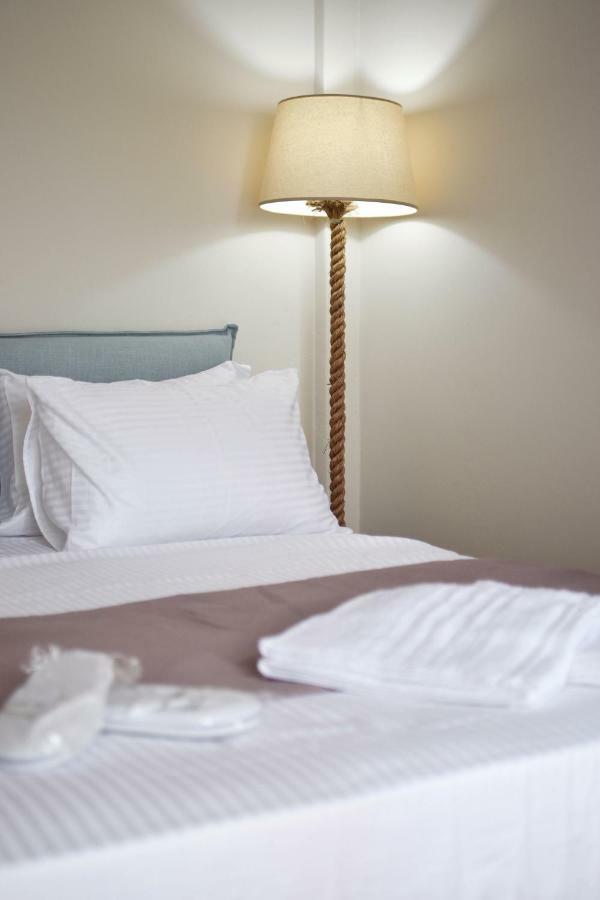 Oliver Suites Athens Ngoại thất bức ảnh