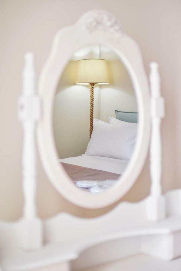 Oliver Suites Athens Ngoại thất bức ảnh