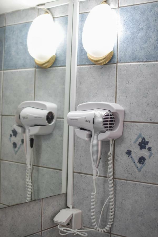 Oliver Suites Athens Ngoại thất bức ảnh
